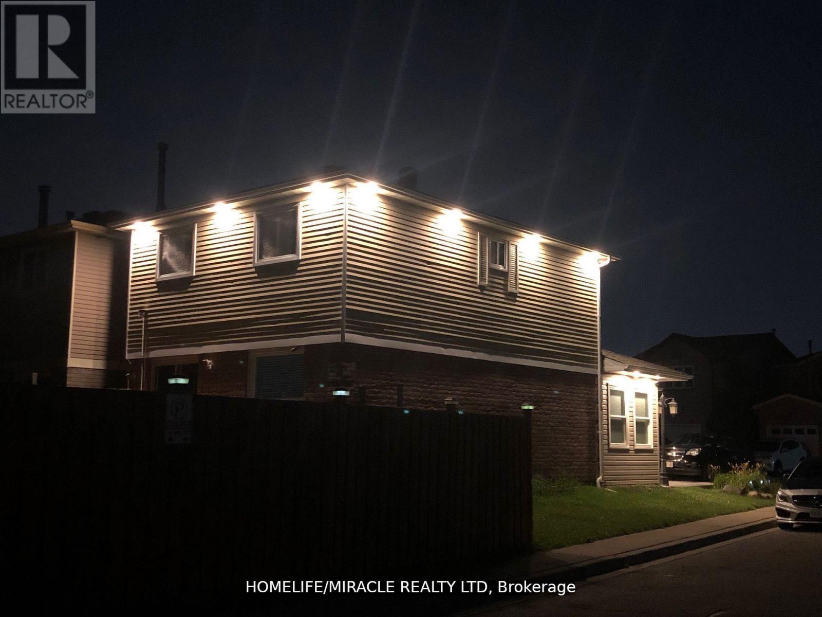 131 Plumrose Pathway, Toronto, Ontario  M1B 4B6 - Photo 12 - E13030930