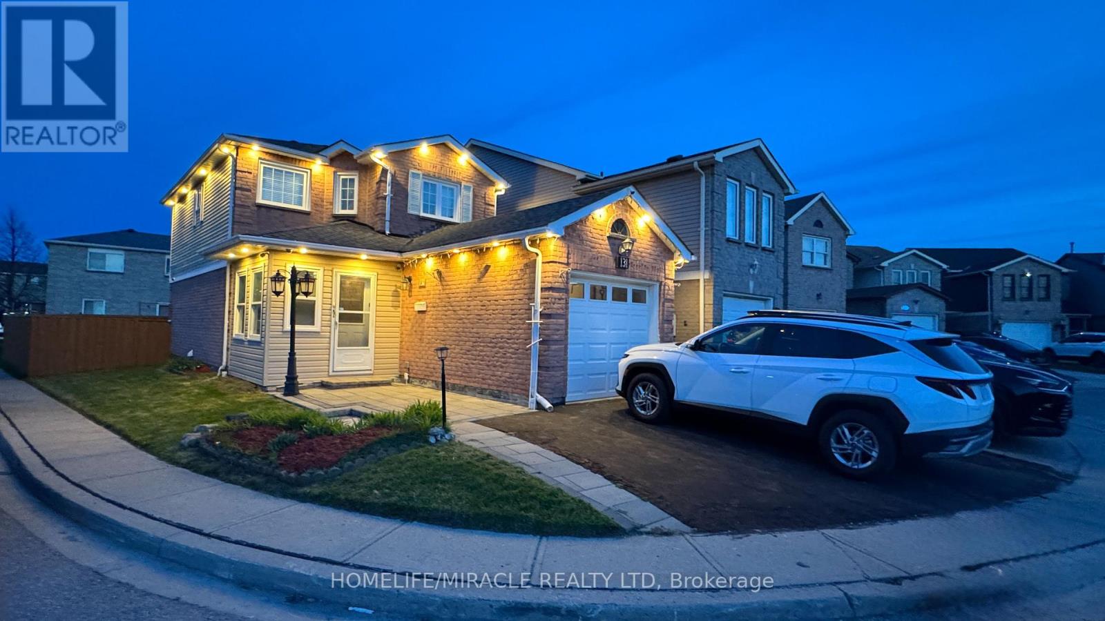 131 Plumrose Pathway, Toronto, Ontario  M1B 4B6 - Photo 2 - E13030930