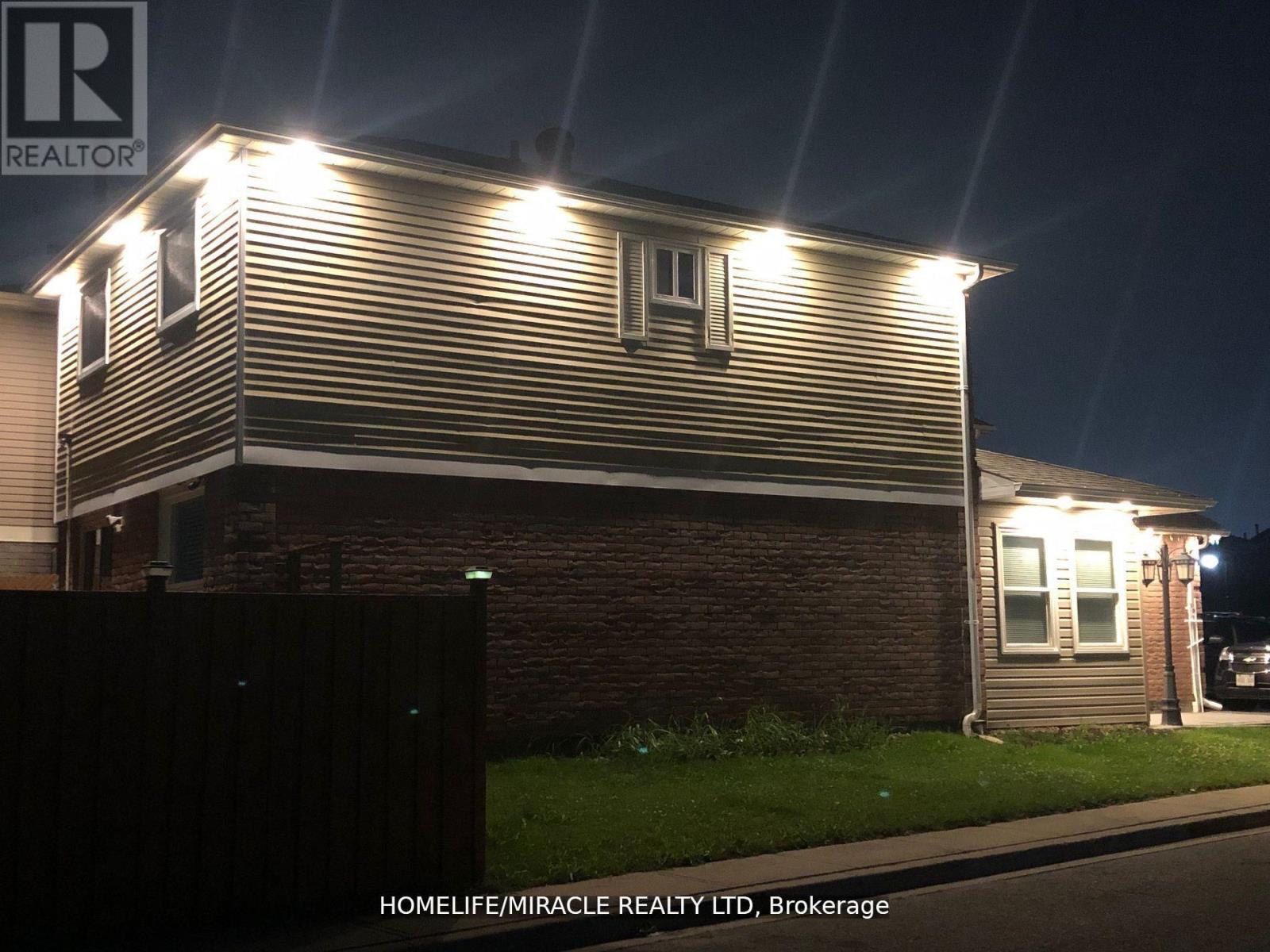 131 Plumrose Pathway, Toronto, Ontario  M1B 4B6 - Photo 13 - E13030930