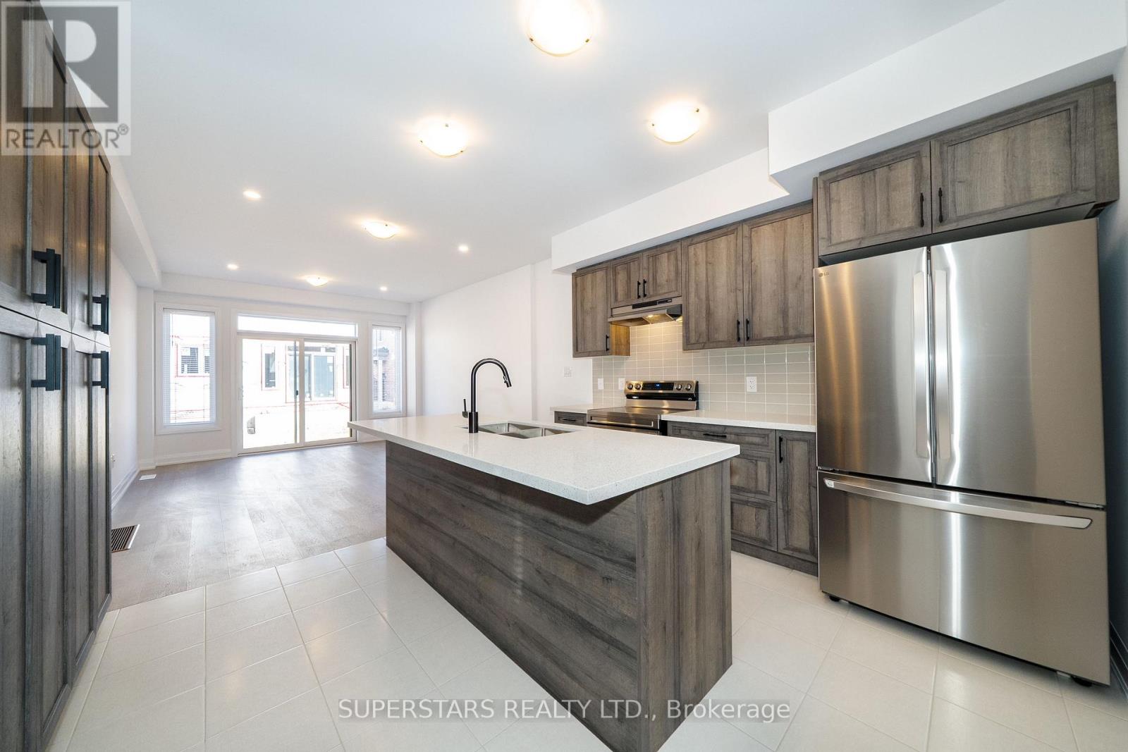 26 Ranch Terrace, Barrie, Ontario  L9J 0Y3 - Photo 4 - S13050956