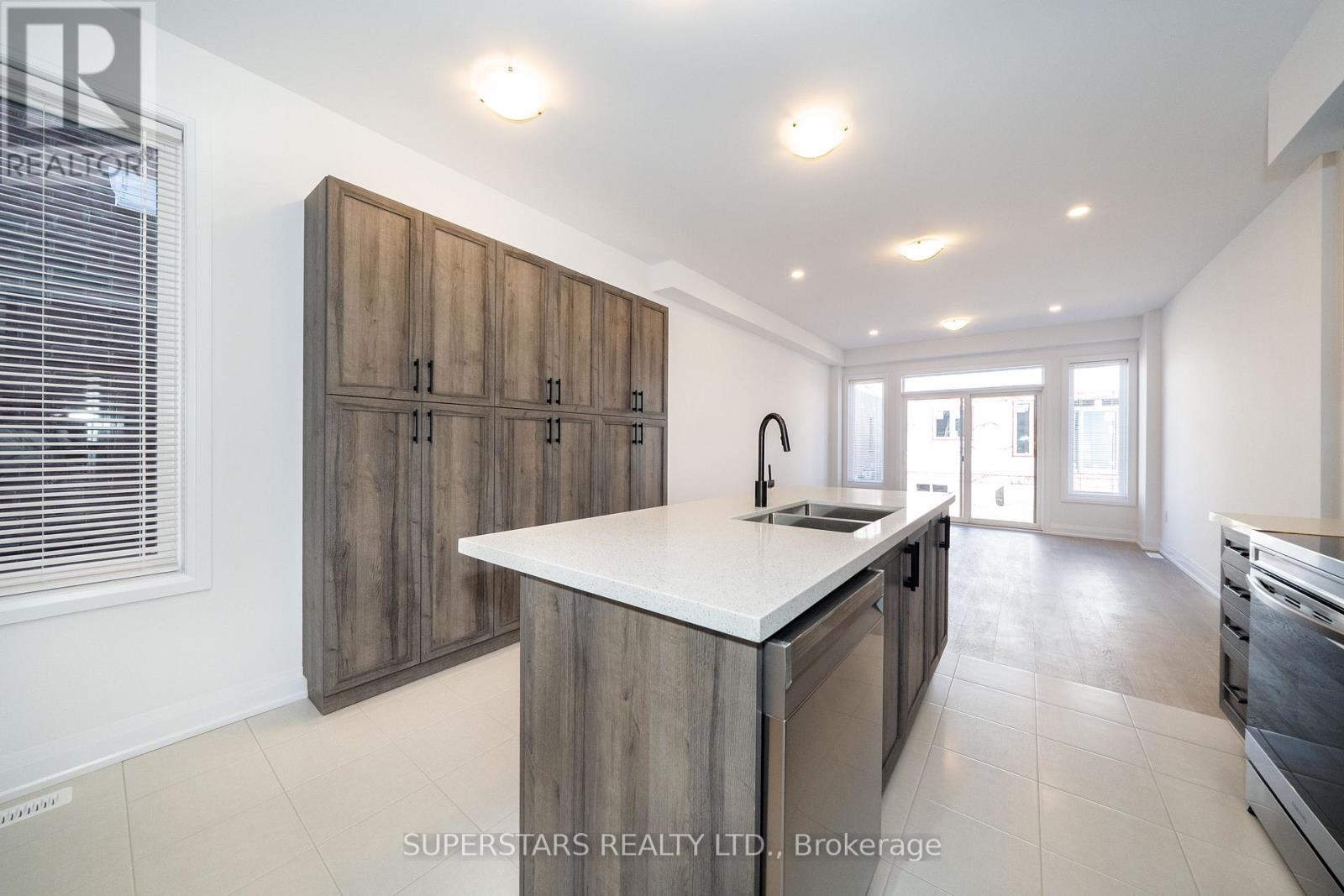 26 Ranch Terrace, Barrie, Ontario  L9J 0Y3 - Photo 6 - S13050956
