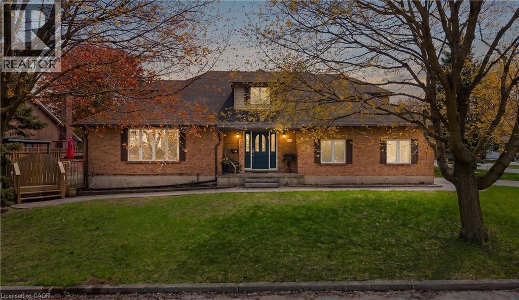 381 TIMLOCK Place, Waterloo, Ontario