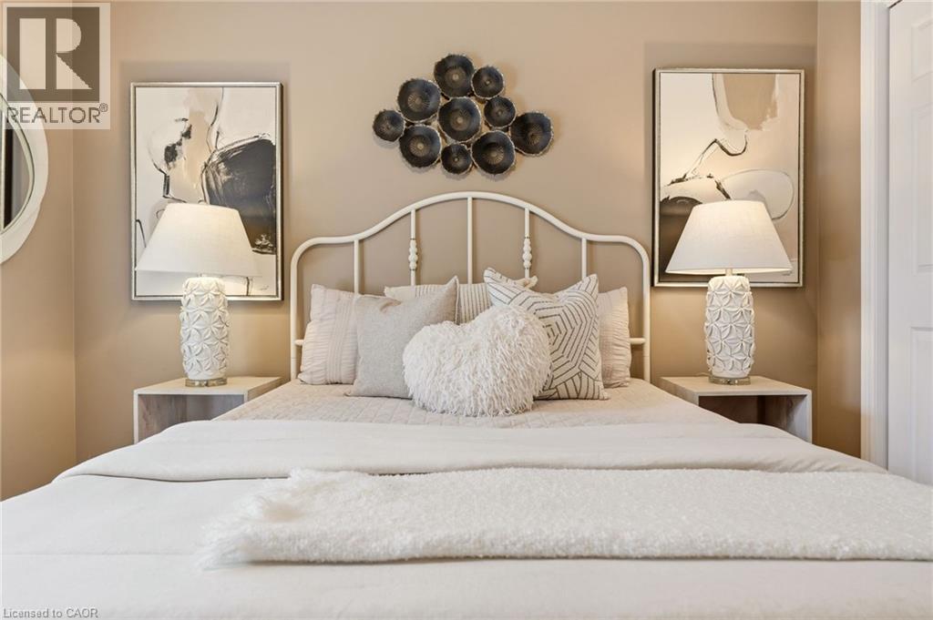 2416 Baxter Crescent, Burlington, Ontario  L7M 4A1 - Photo 12 - 40824404