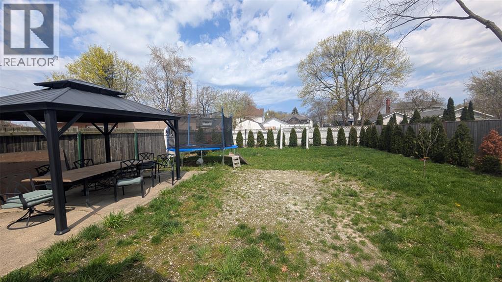 166 Ross Avenue, Sarnia, Ontario  N7T 1J7 - Photo 16 - 26009338
