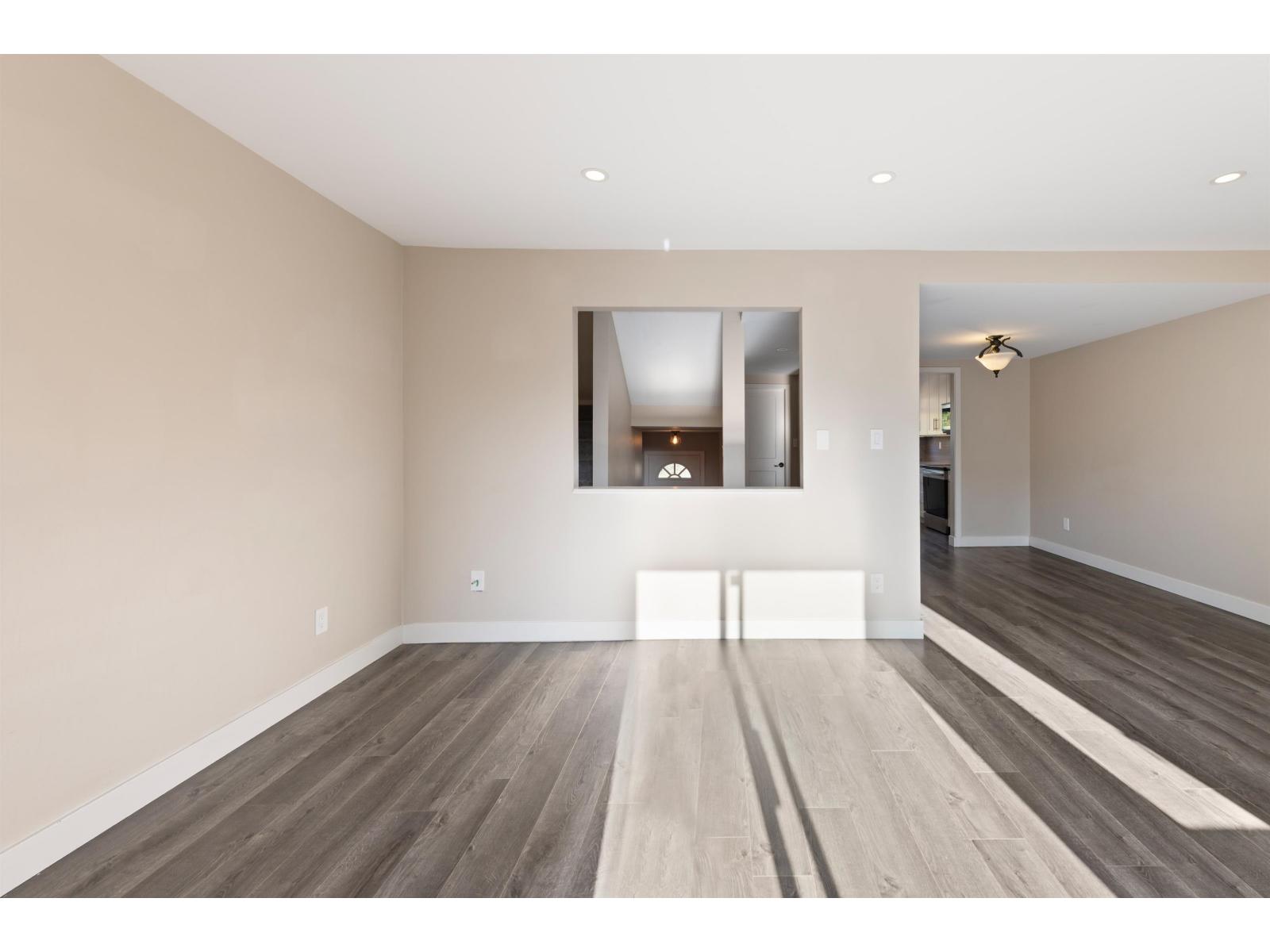 105 9264 122 Street, Surrey, British Columbia  V3V 4L5 - Photo 4 - R3116202