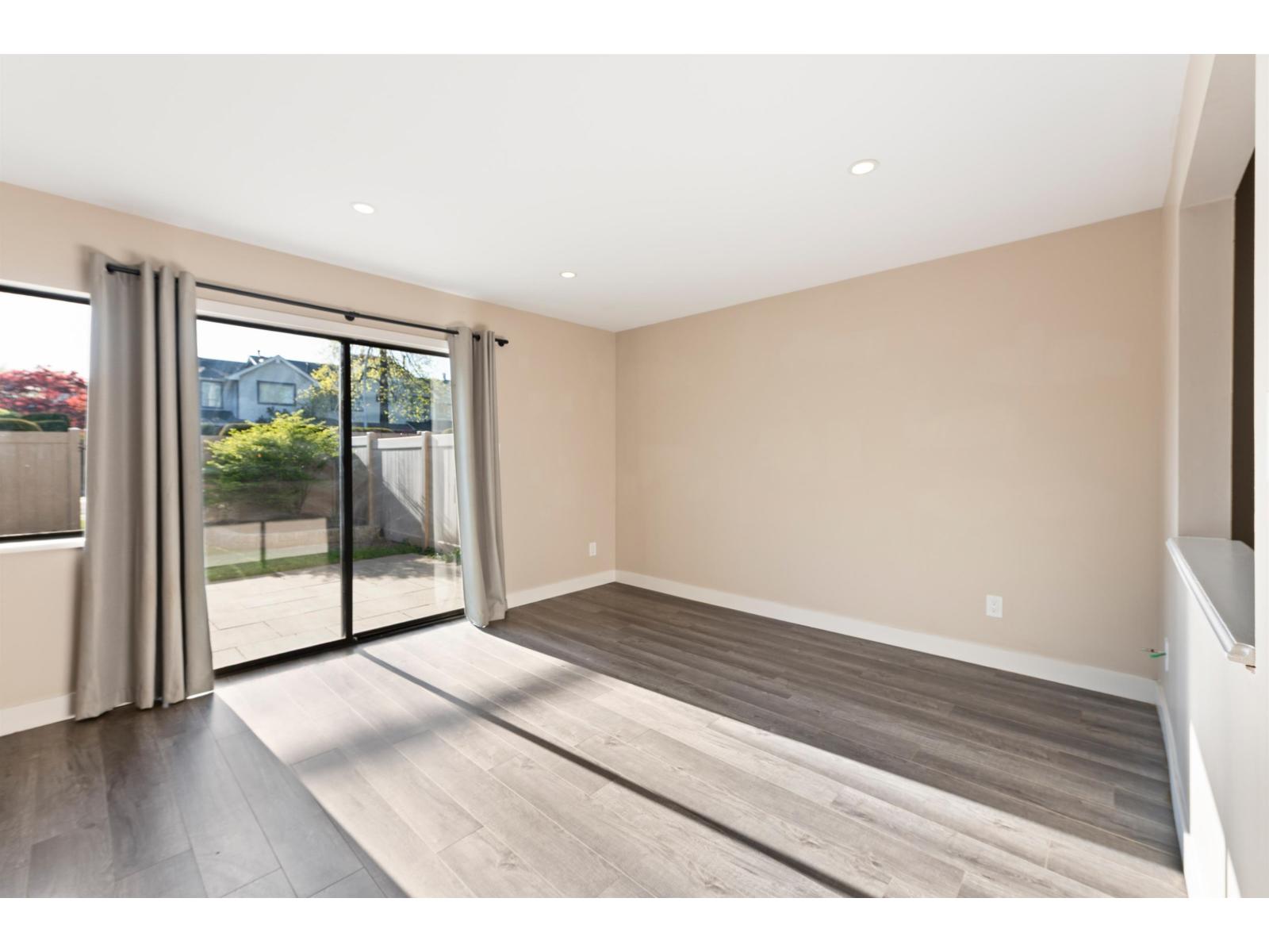 105 9264 122 Street, Surrey, British Columbia  V3V 4L5 - Photo 3 - R3116202