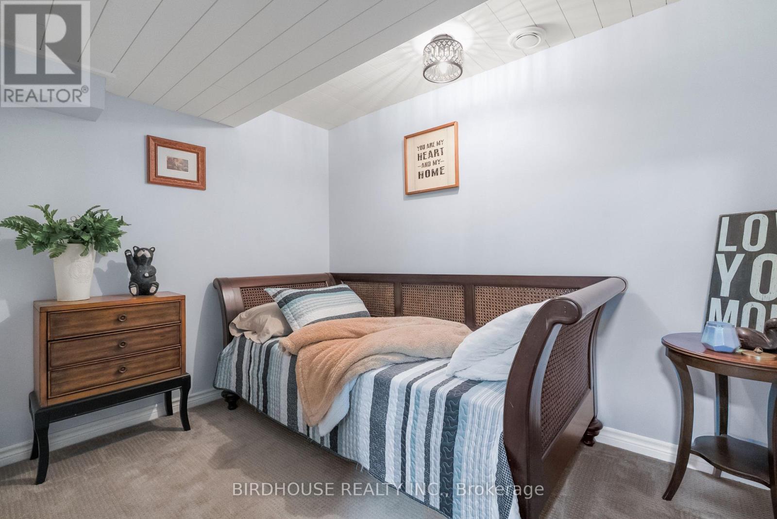 264 Victoria Avenue N, Kawartha Lakes, Ontario  K9V 6B9 - Photo 26 - X13051446