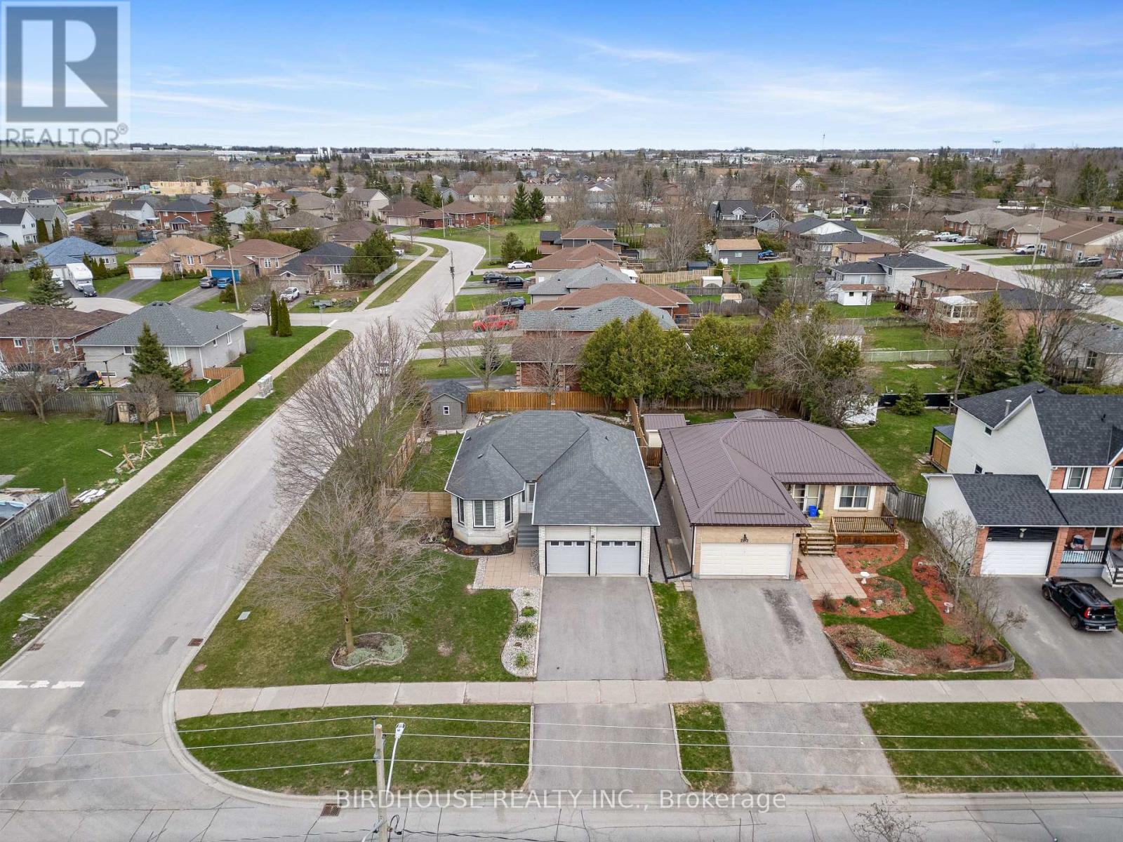 264 Victoria Avenue N, Kawartha Lakes, Ontario  K9V 6B9 - Photo 3 - X13051446