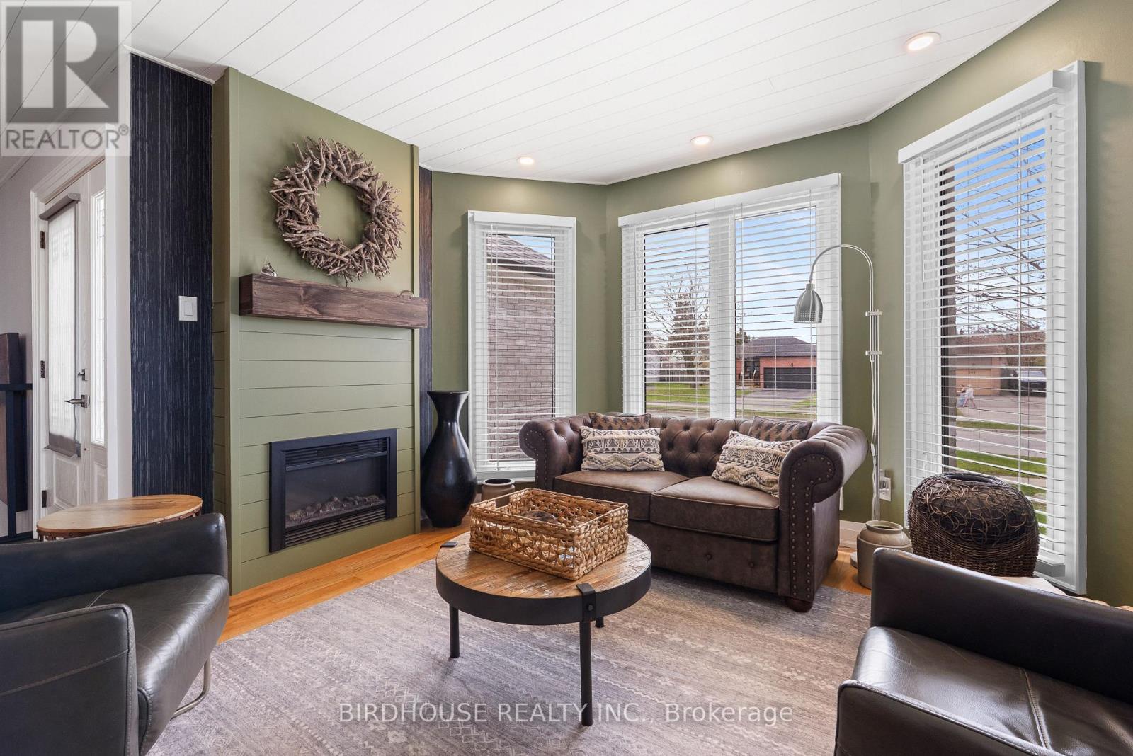 264 Victoria Avenue N, Kawartha Lakes, Ontario  K9V 6B9 - Photo 8 - X13051446