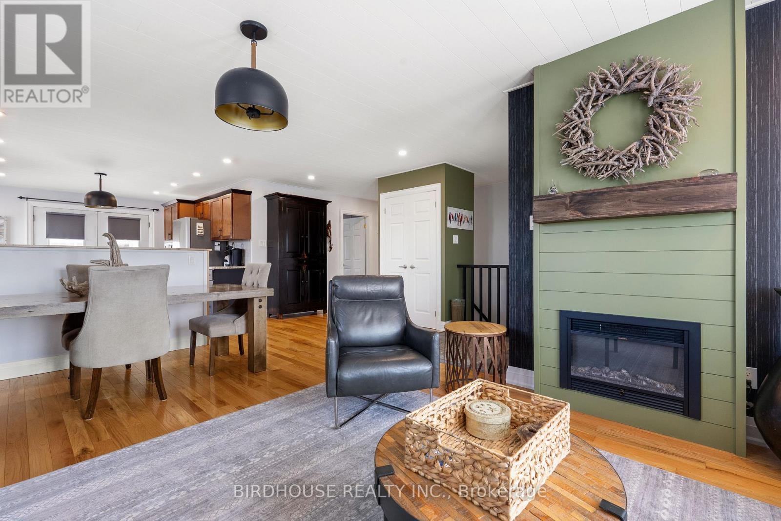 264 Victoria Avenue N, Kawartha Lakes, Ontario  K9V 6B9 - Photo 9 - X13051446