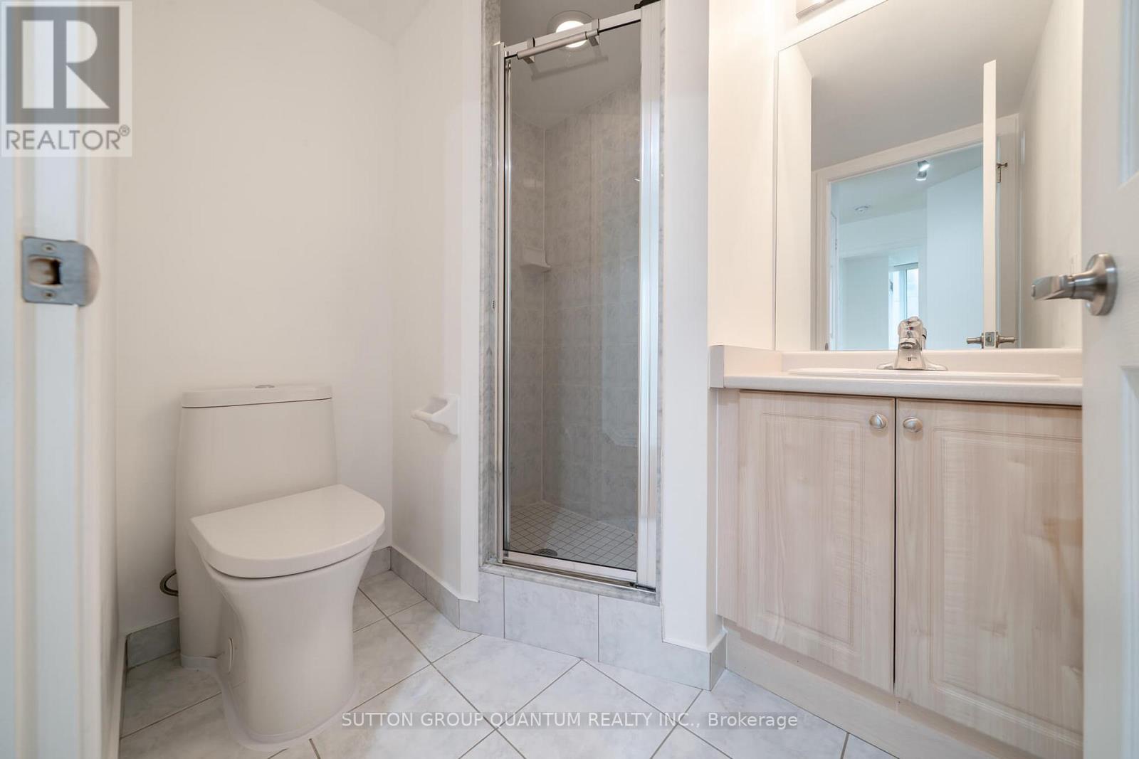 1002 - 30 Grand Trunk Crescent, Toronto, Ontario  M5J 3A4 - Photo 18 - C13051530