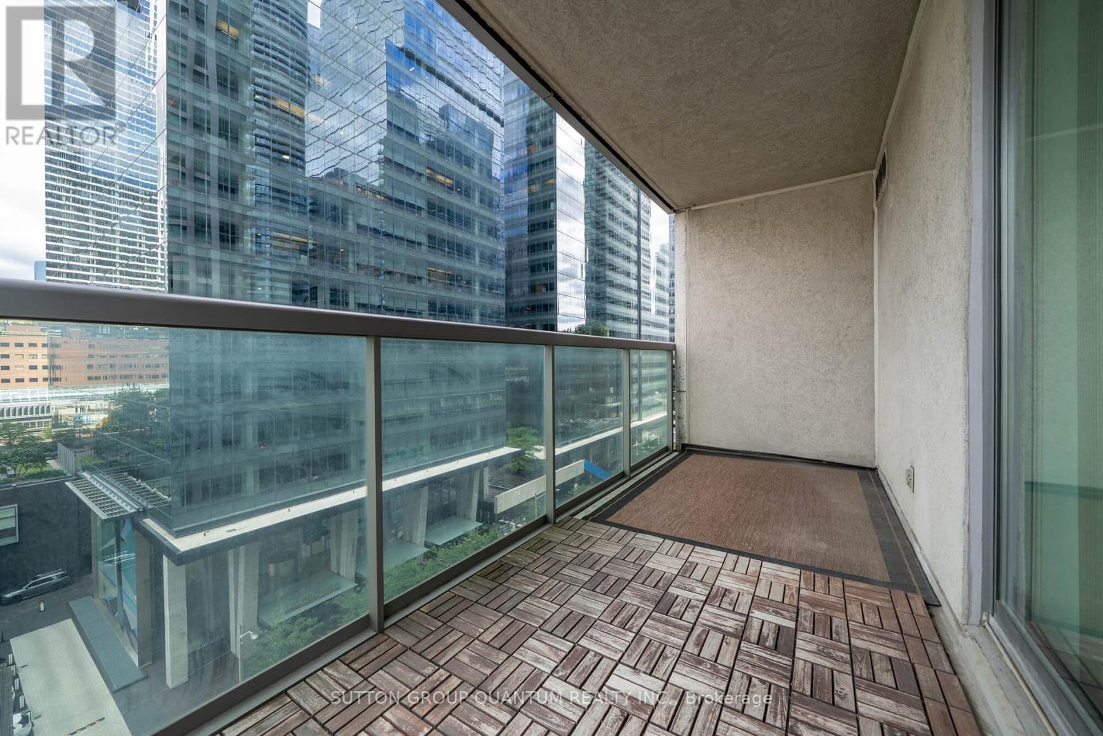 1002 - 30 Grand Trunk Crescent, Toronto, Ontario  M5J 3A4 - Photo 21 - C13051530