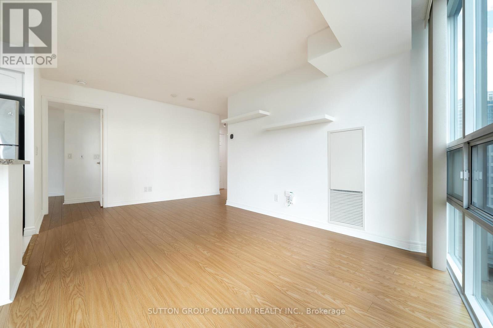 1002 - 30 Grand Trunk Crescent, Toronto, Ontario  M5J 3A4 - Photo 7 - C13051530