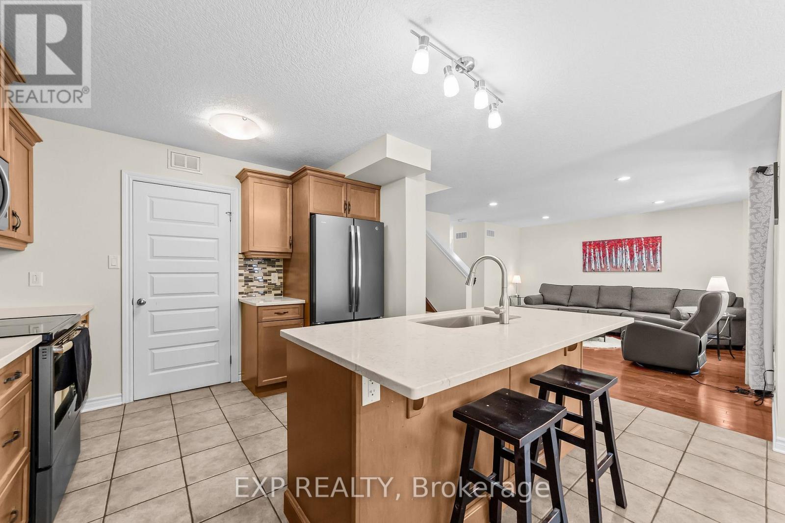 2095 Springridge Drive, London North, Ontario  N5X 0H3 - Photo 5 - X13051496