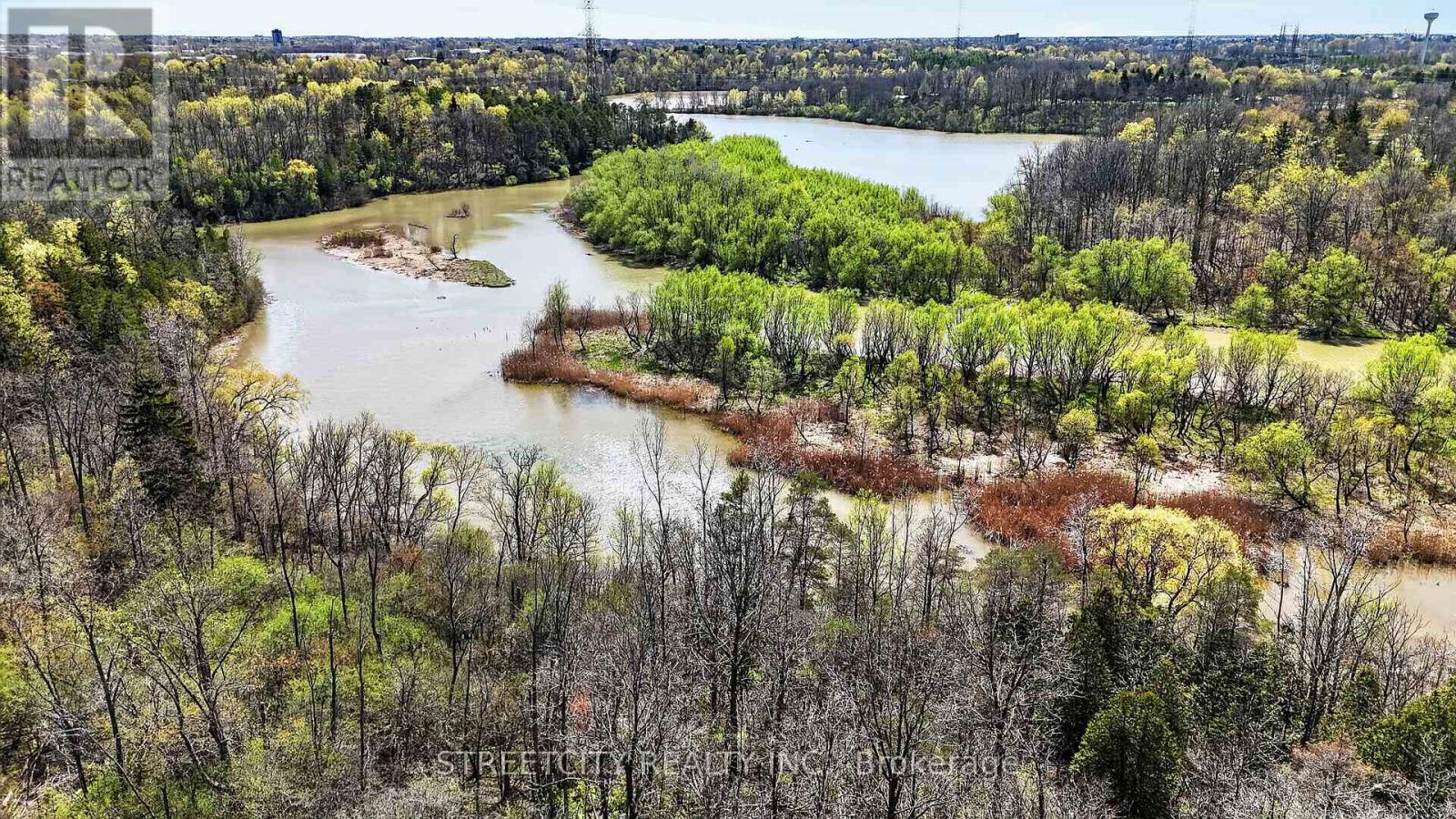 74 Westlake Drive, St. Thomas, Ontario  N5P 0B7 - Photo 2 - X13051498