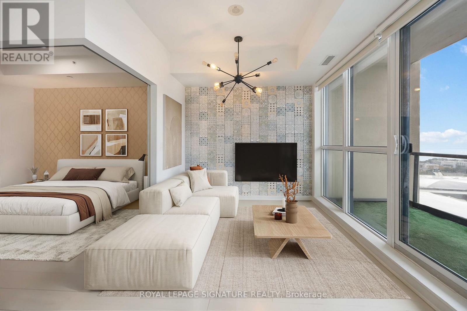 2215 - 51 East Liberty Street, Toronto, Ontario  M6K 3P8 - Photo 2 - C13051588