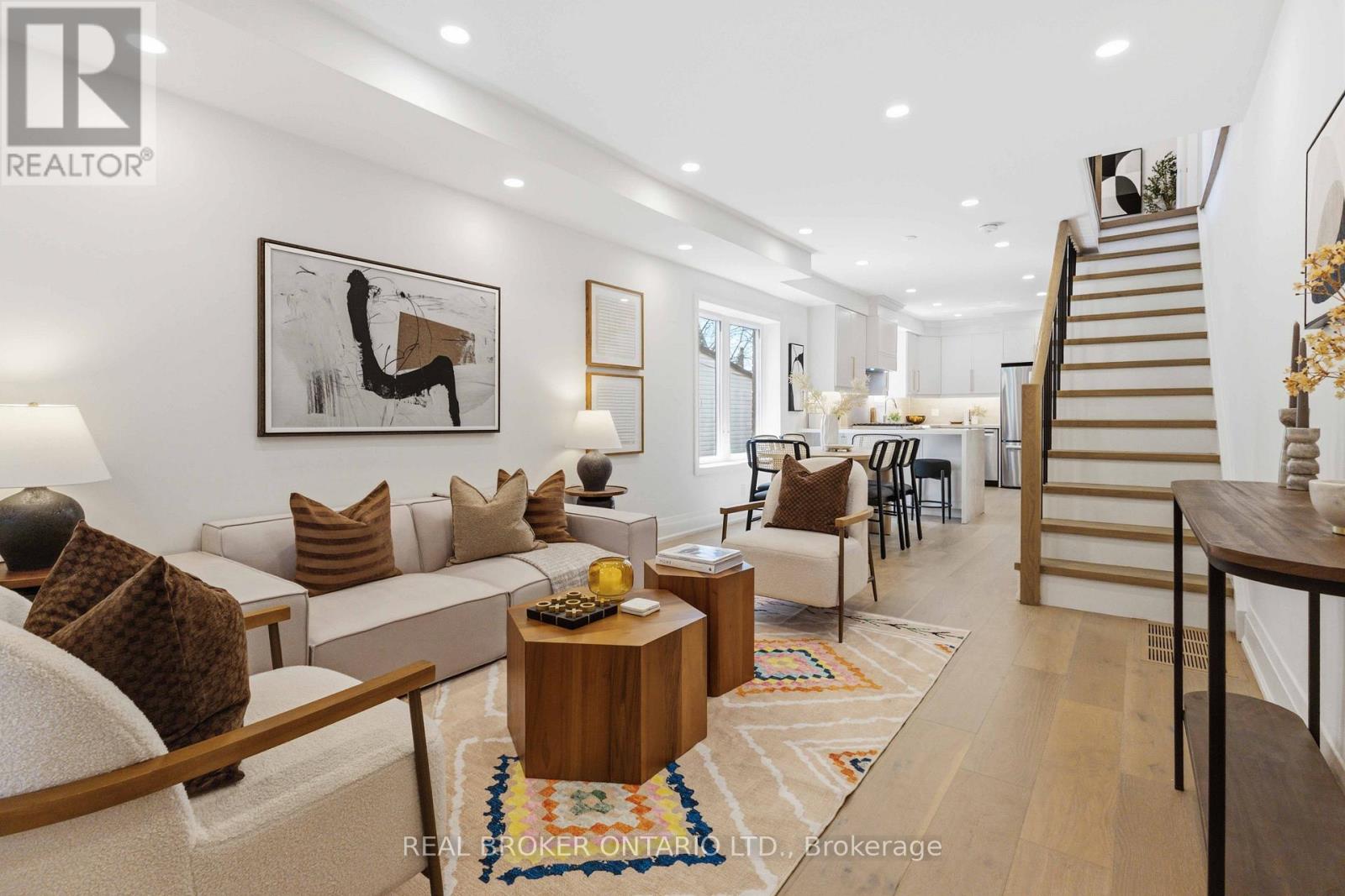 54 MOBERLY AVENUE, Toronto, Ontario