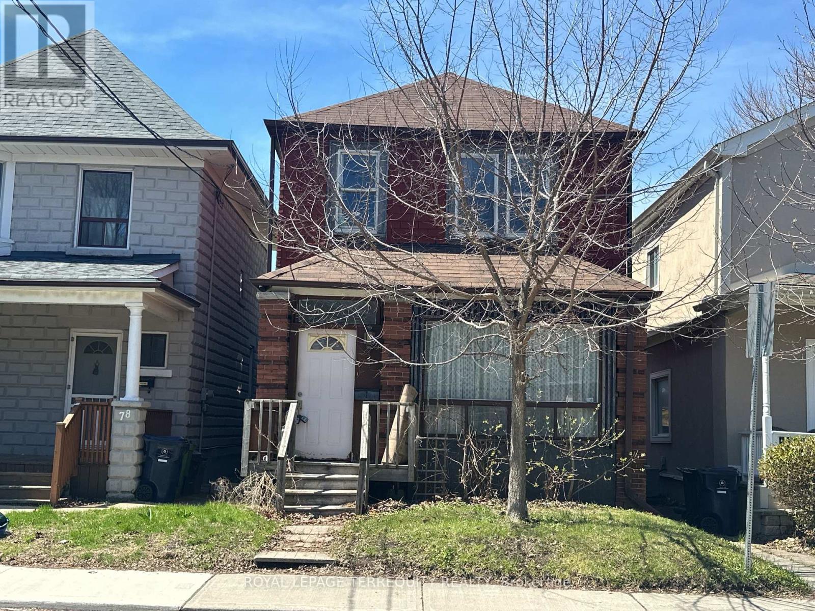 80 Eldon Avenue, Toronto, Ontario  M4C 5G3 - Photo 5 - E13051570