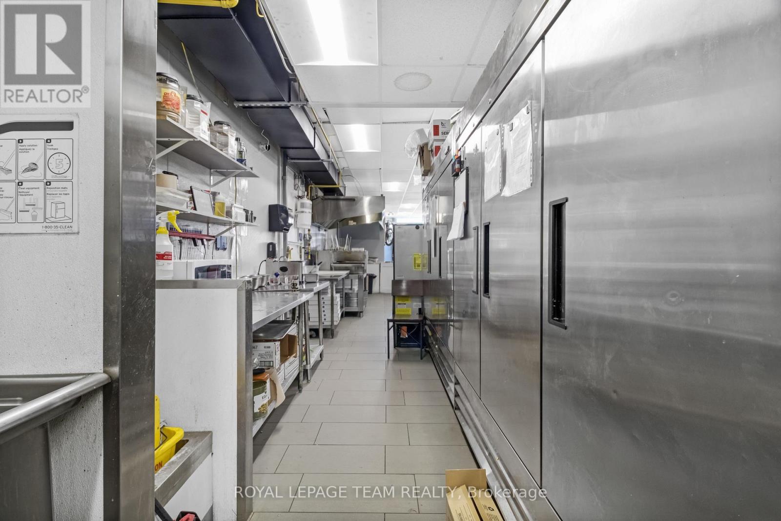 218 Laurier Avenue, Ottawa, Ontario  K1N 6P2 - Photo 13 - X13051510