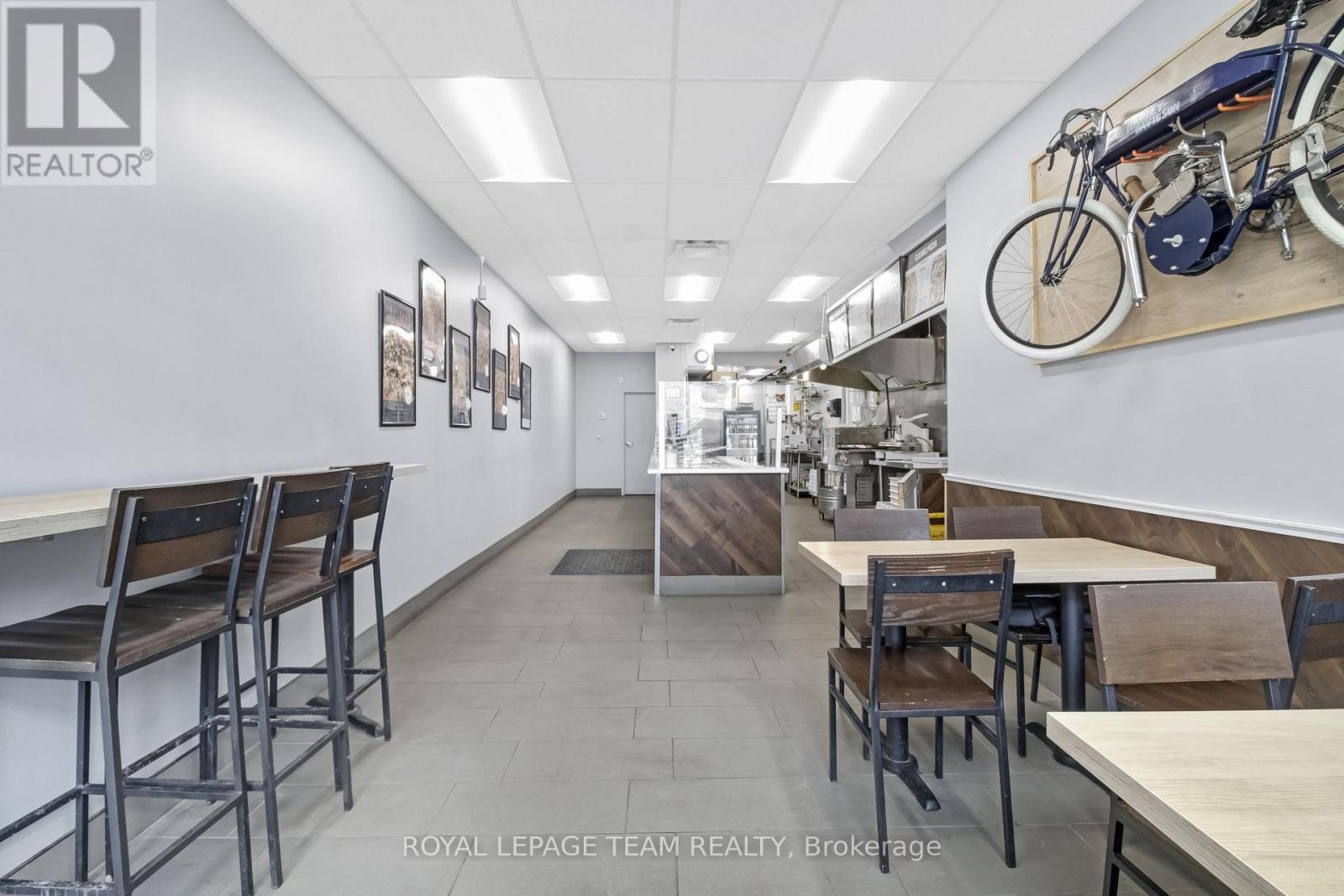 218 Laurier Avenue, Ottawa, Ontario  K1N 6P2 - Photo 3 - X13051510