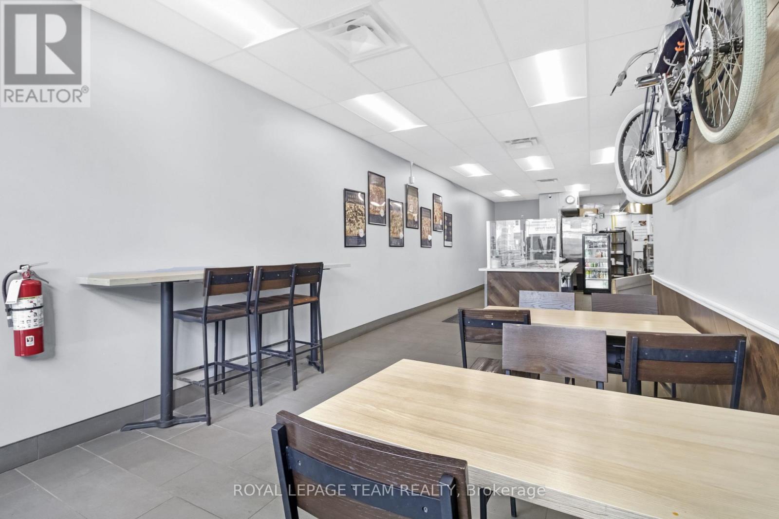 218 Laurier Avenue, Ottawa, Ontario  K1N 6P2 - Photo 4 - X13051510