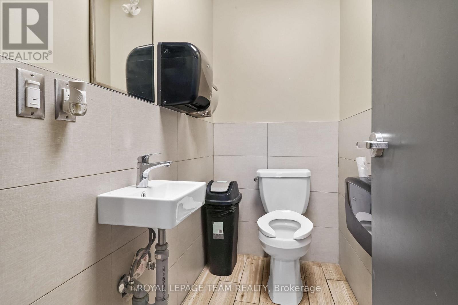 1861 Robertson Road, Ottawa, Ontario  K2H 9N5 - Photo 17 - X13051526