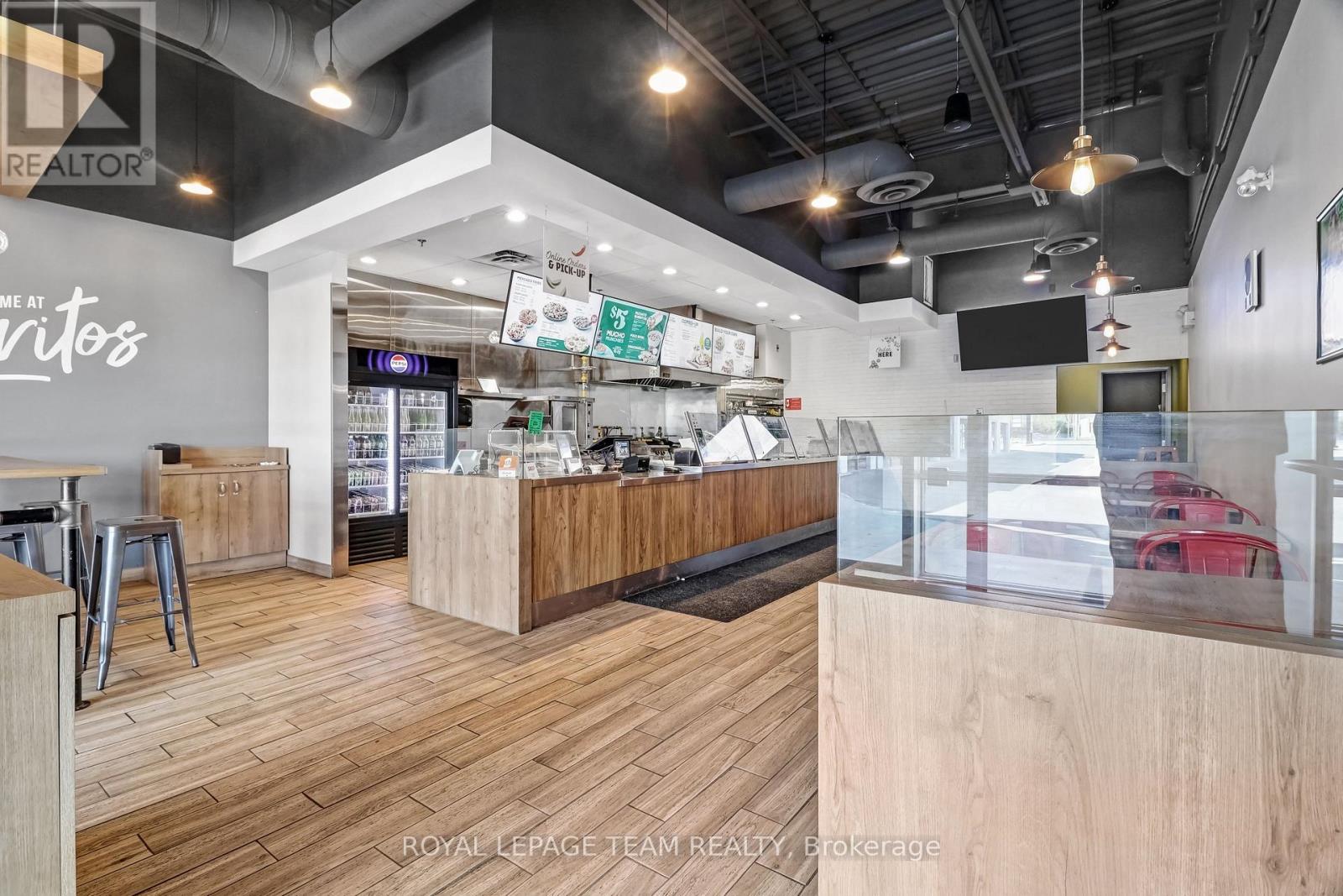 1861 Robertson Road, Ottawa, Ontario  K2H 9N5 - Photo 4 - X13051526