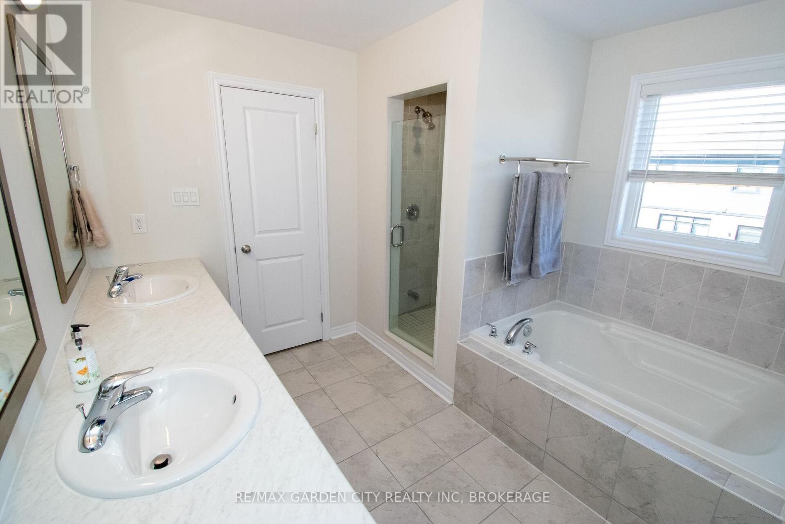 243 Shoreview Drive, Welland, Ontario  L3B 0H3 - Photo 27 - X13051478