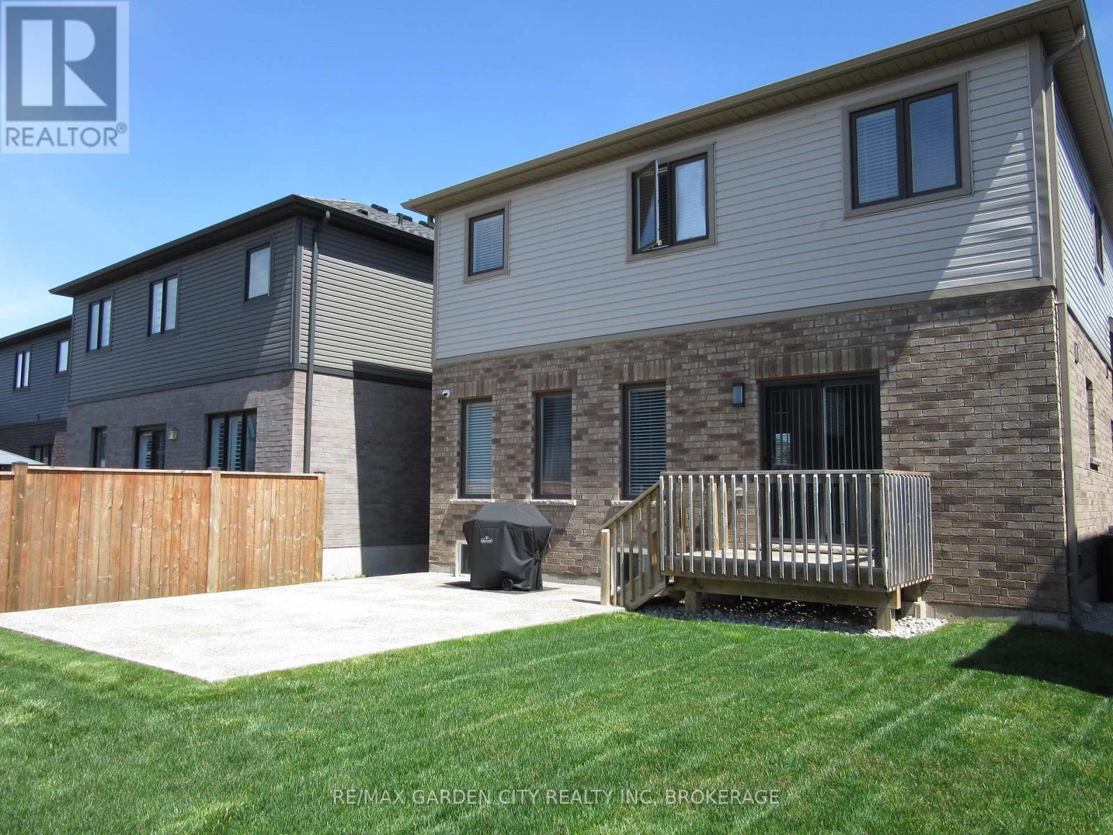 243 Shoreview Drive, Welland, Ontario  L3B 0H3 - Photo 36 - X13051478