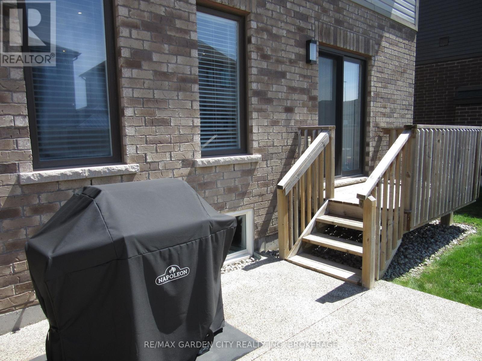 243 Shoreview Drive, Welland, Ontario  L3B 0H3 - Photo 40 - X13051478