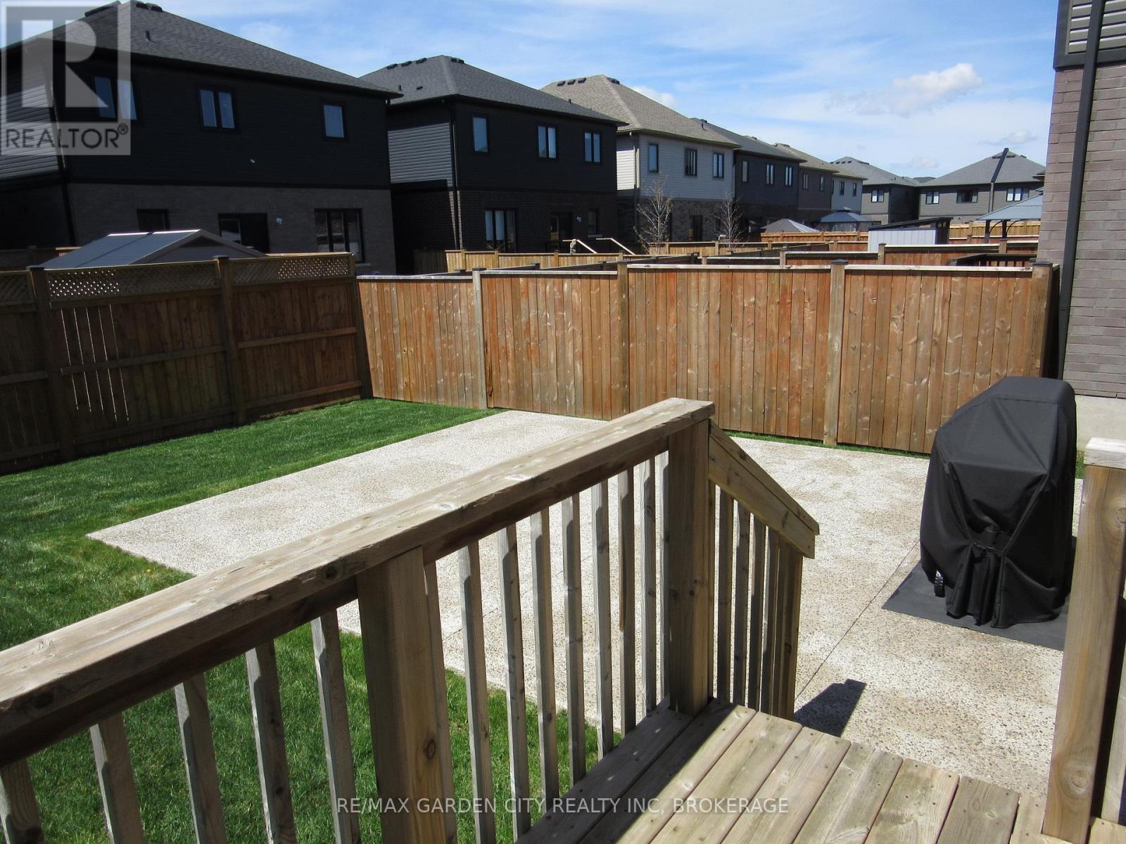 243 Shoreview Drive, Welland, Ontario  L3B 0H3 - Photo 41 - X13051478