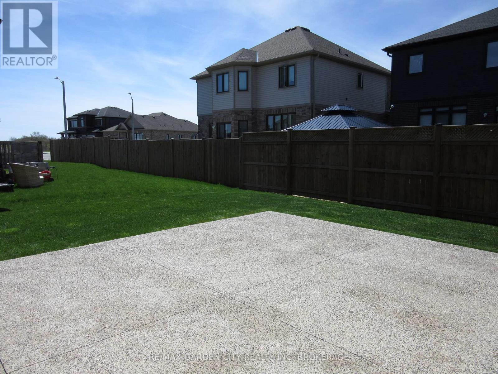 243 Shoreview Drive, Welland, Ontario  L3B 0H3 - Photo 42 - X13051478