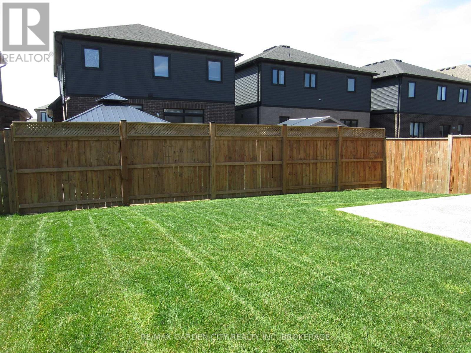 243 Shoreview Drive, Welland, Ontario  L3B 0H3 - Photo 44 - X13051478