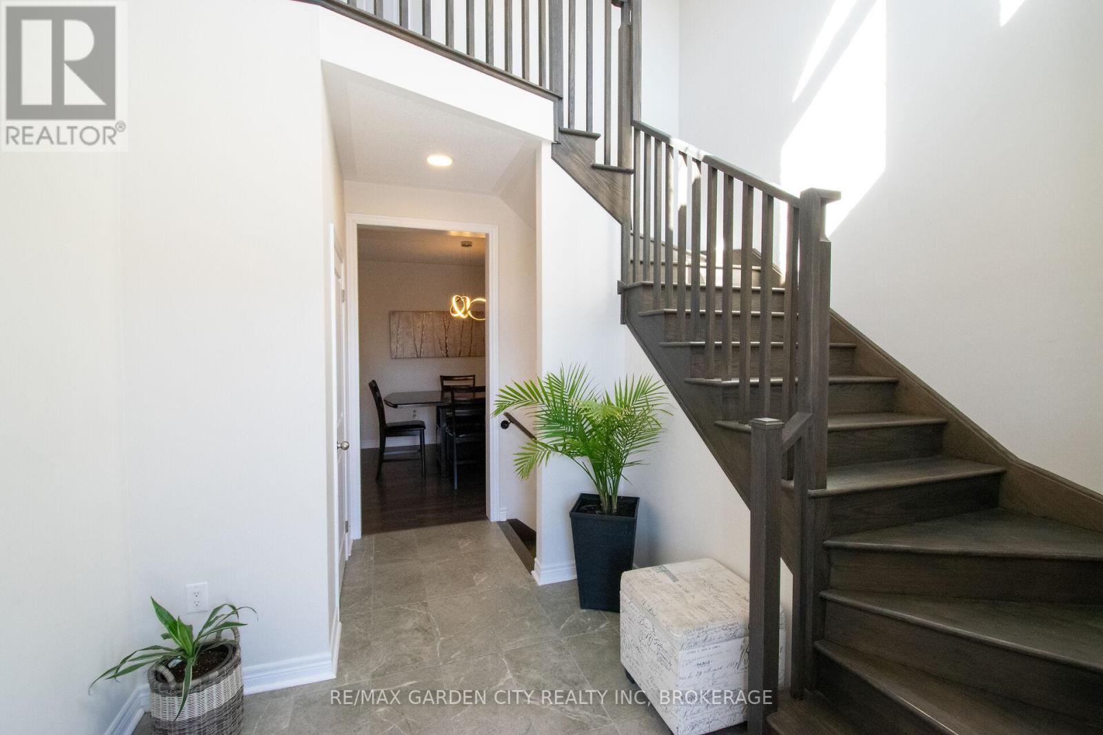 243 Shoreview Drive, Welland, Ontario  L3B 0H3 - Photo 5 - X13051478