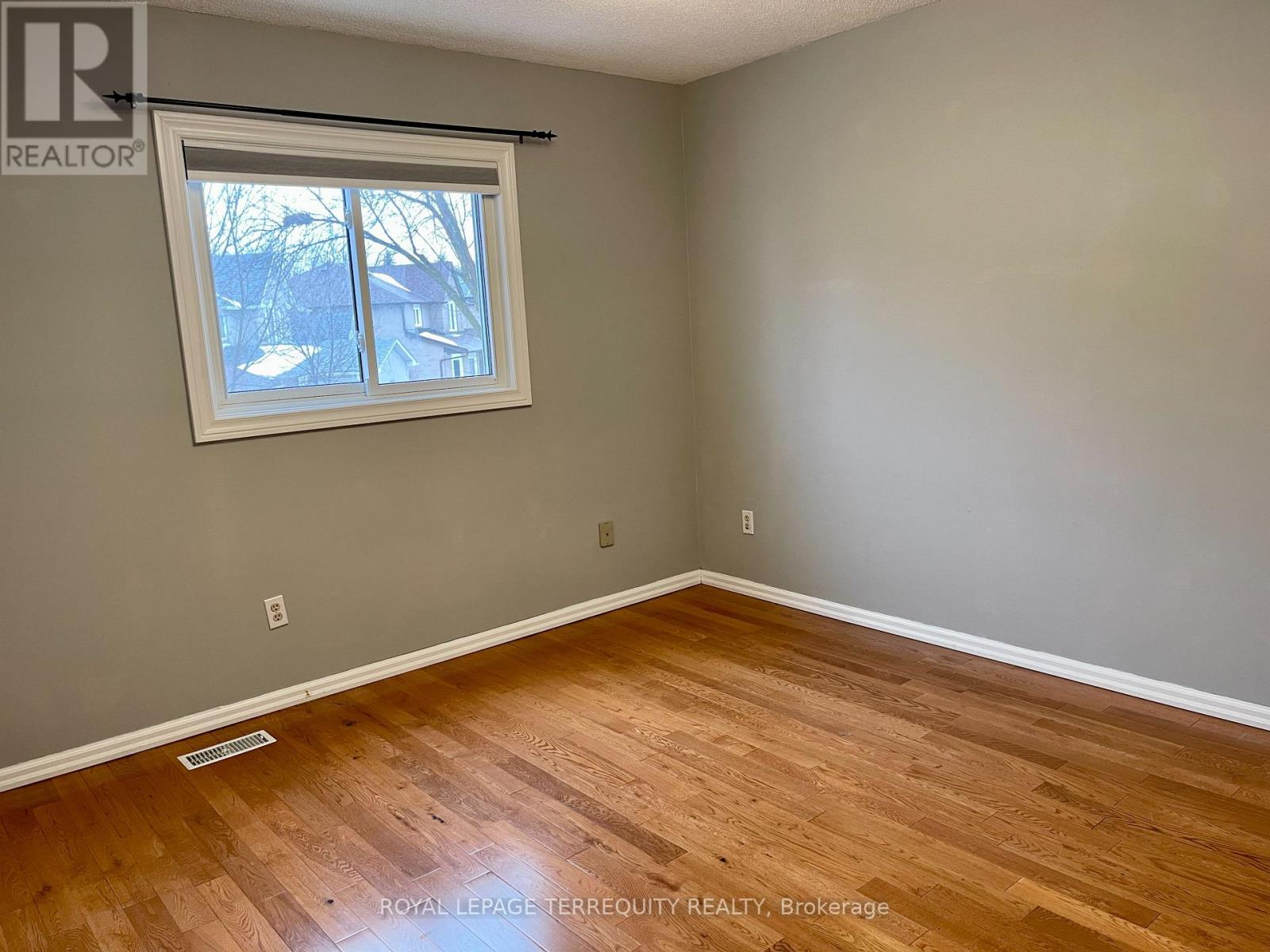 1328 Eddie Shain Drive, Oakville, Ontario  L6J 7C9 - Photo 22 - W13047182