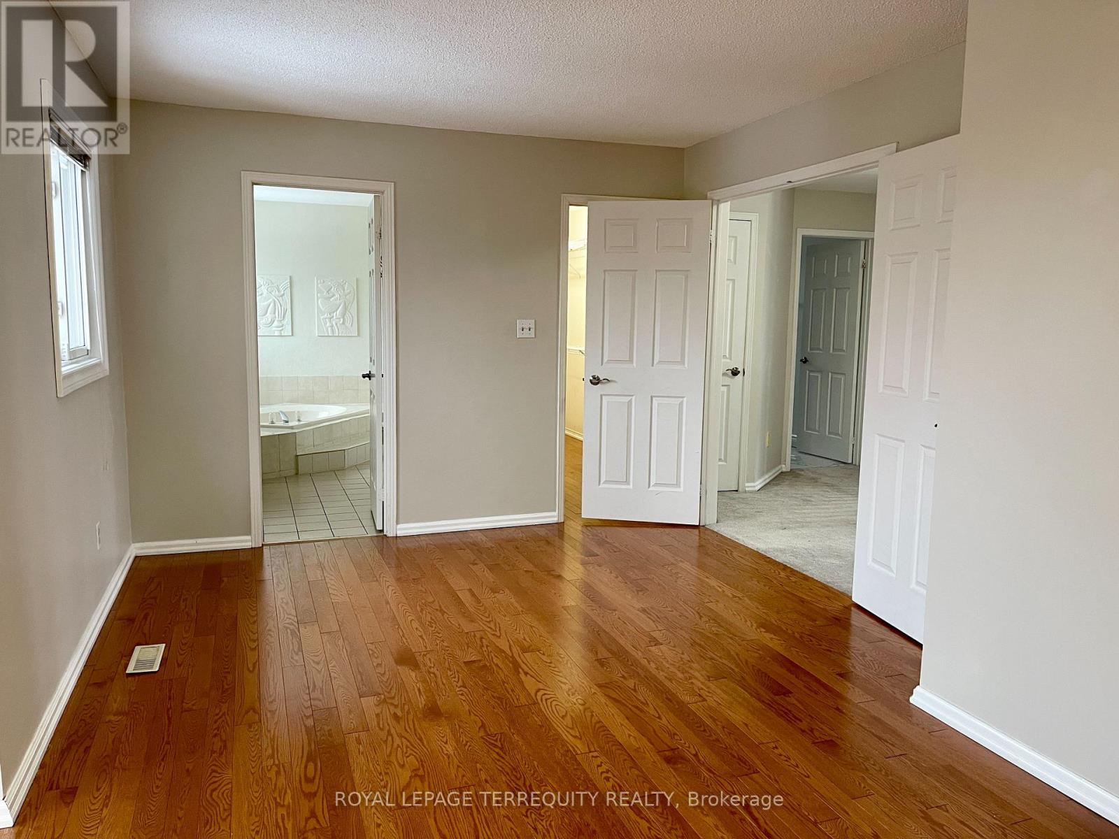 1328 Eddie Shain Drive, Oakville, Ontario  L6J 7C9 - Photo 26 - W13047182