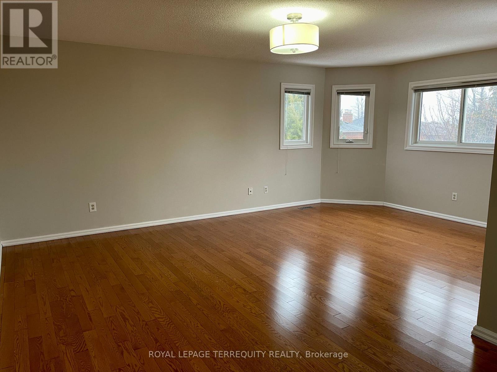 1328 Eddie Shain Drive, Oakville, Ontario  L6J 7C9 - Photo 23 - W13047182