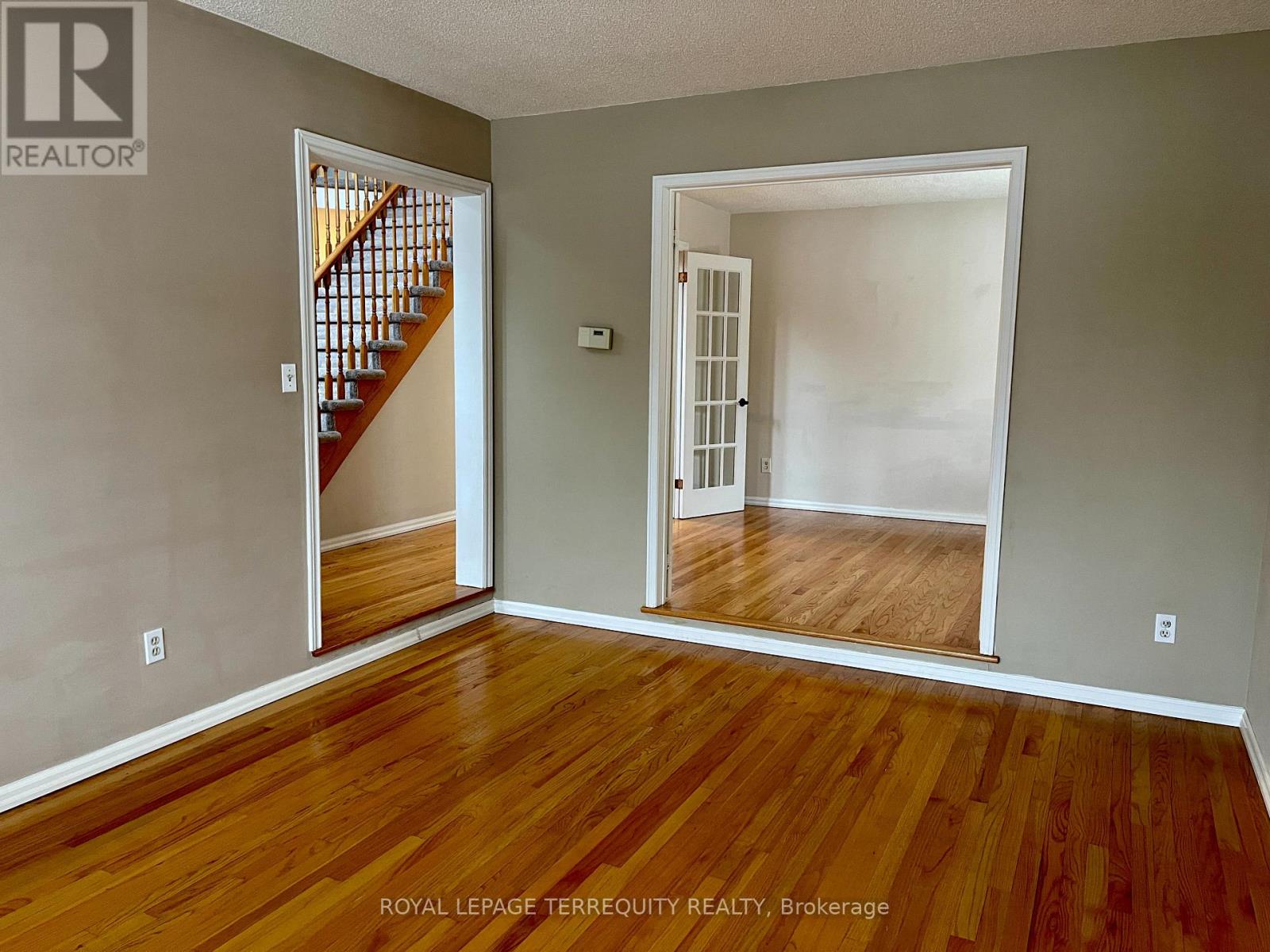 1328 Eddie Shain Drive, Oakville, Ontario  L6J 7C9 - Photo 13 - W13047182