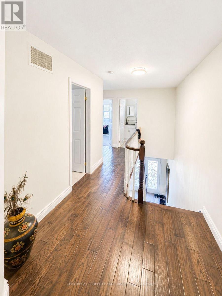 27 Dellgrove Circle, Cambridge, Ontario  N1T 2J8 - Photo 4 - X13050476