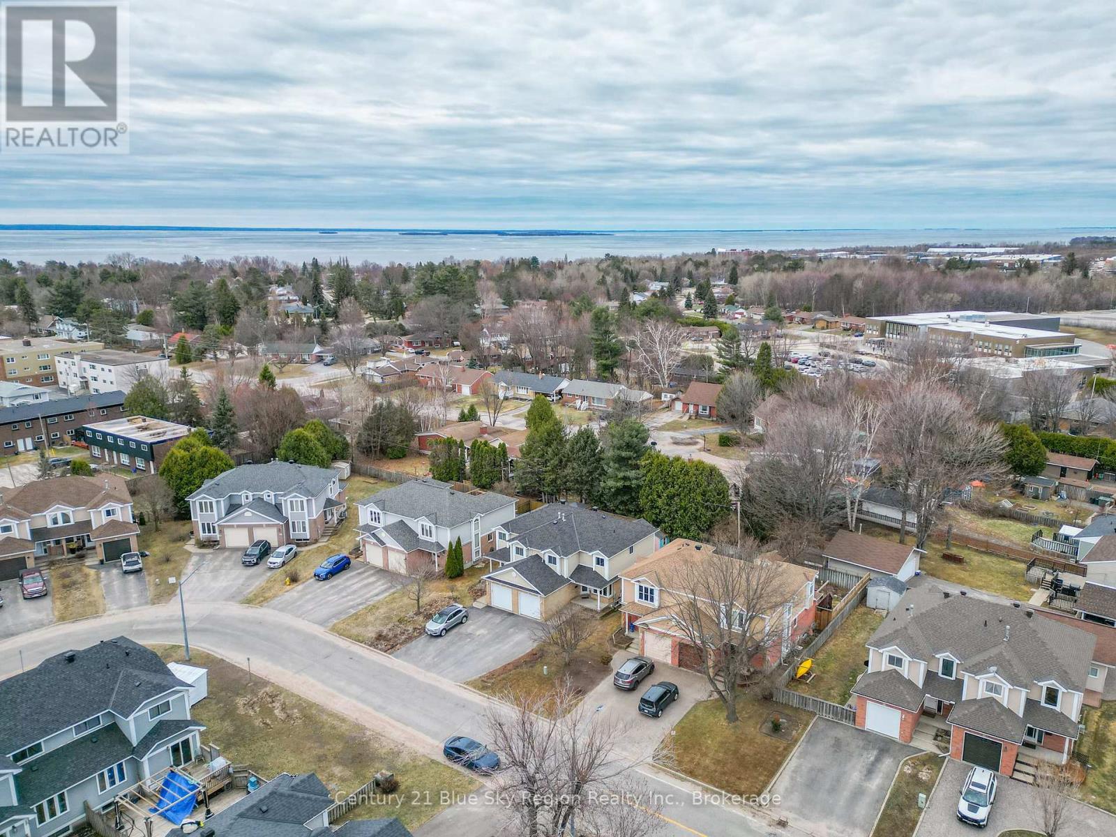 663 Tackaberry Drive, North Bay, Ontario  P1B 8R1 - Photo 4 - X13051472