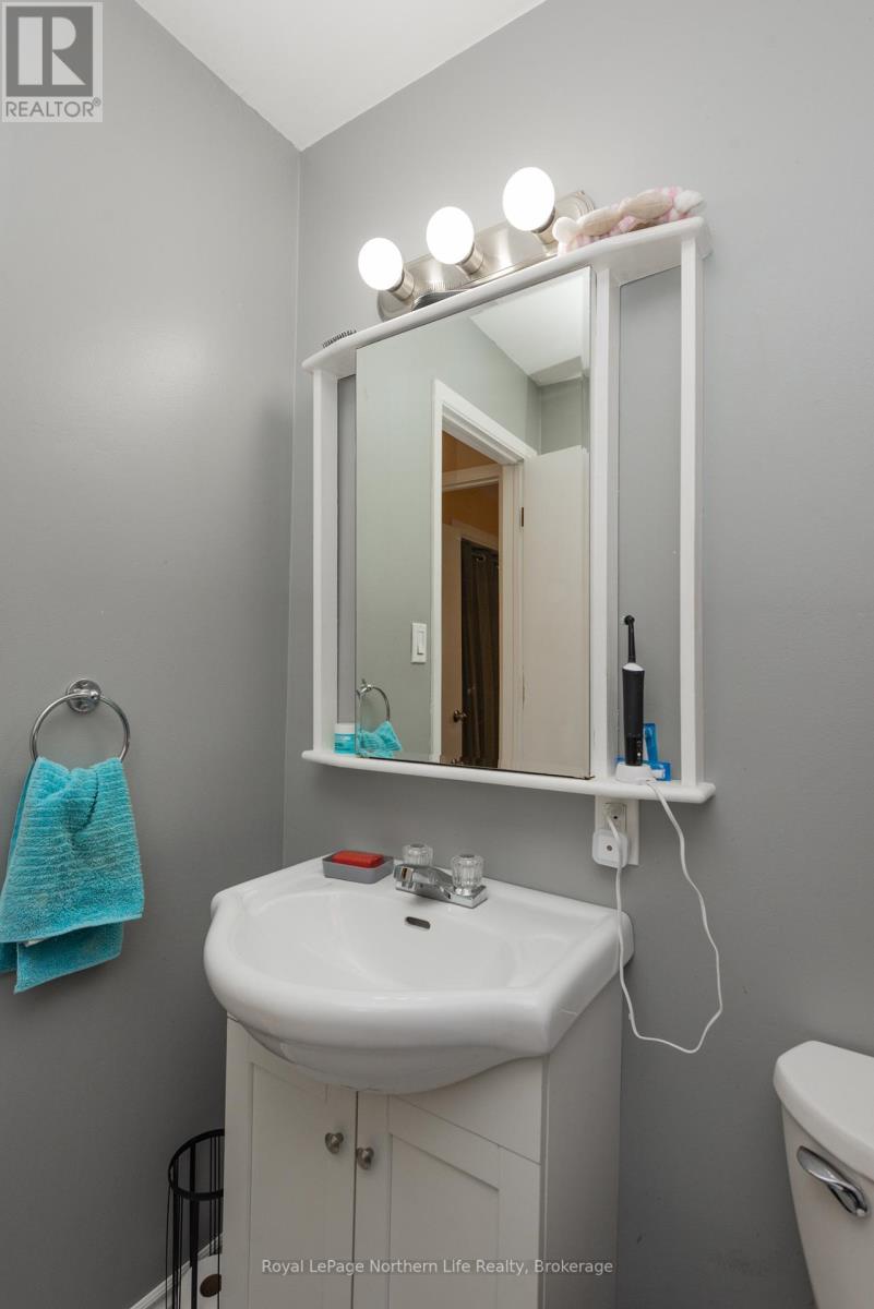 121 Bennett Road, Parry Sound Remote Area, Ontario  P0H 1J0 - Photo 22 - X13051606