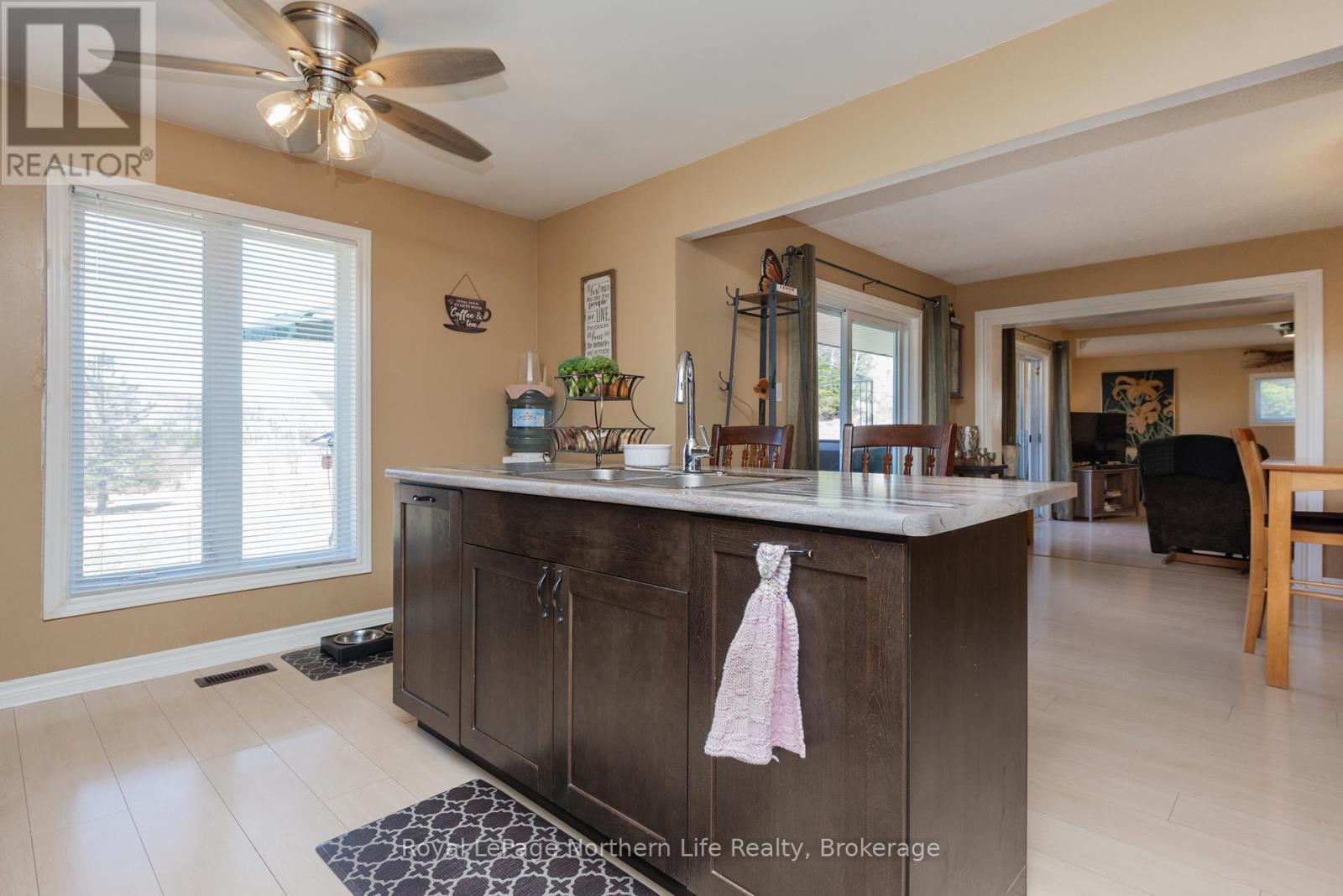 121 Bennett Road, Parry Sound Remote Area, Ontario  P0H 1J0 - Photo 29 - X13051606