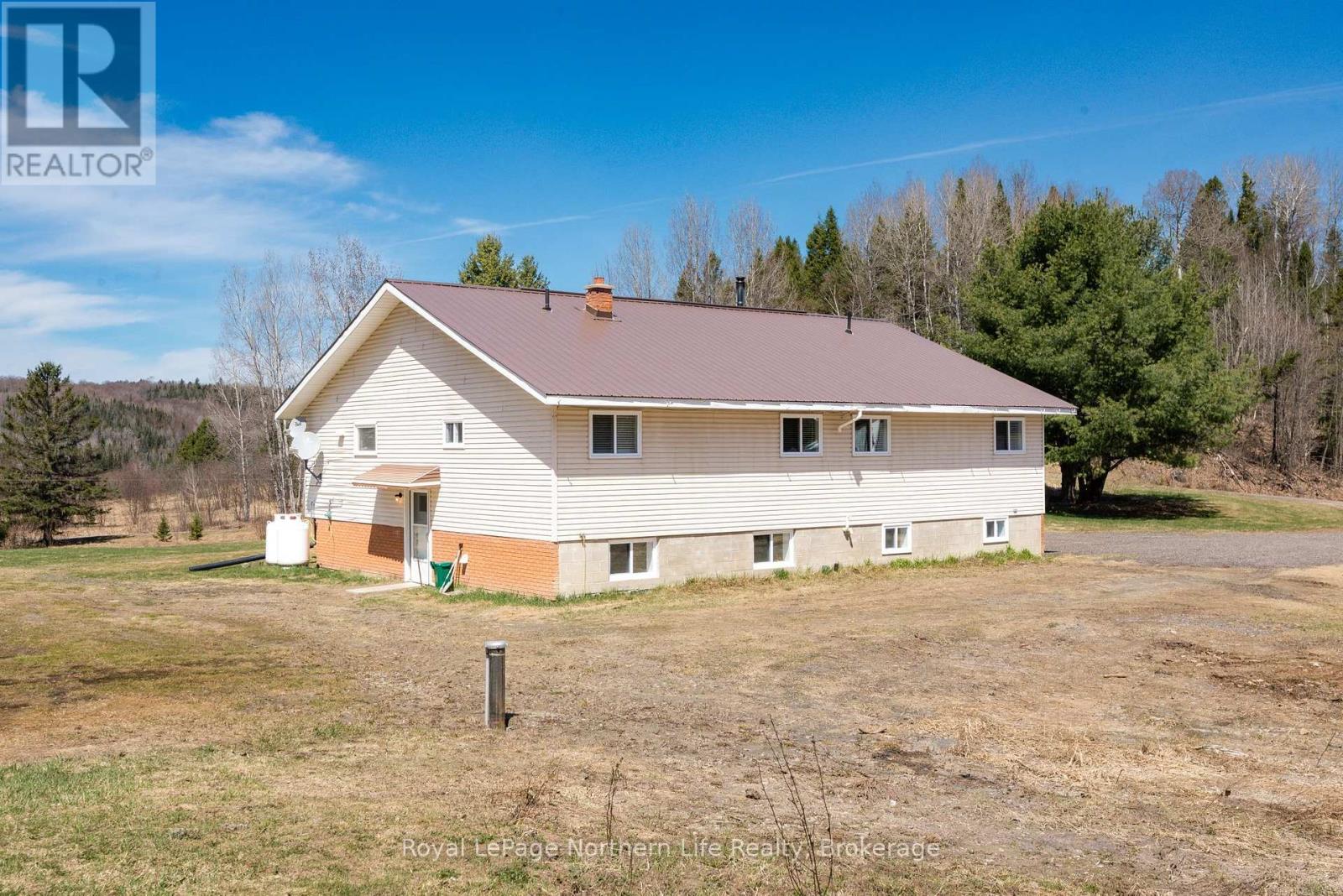 121 Bennett Road, Parry Sound Remote Area, Ontario  P0H 1J0 - Photo 8 - X13051606