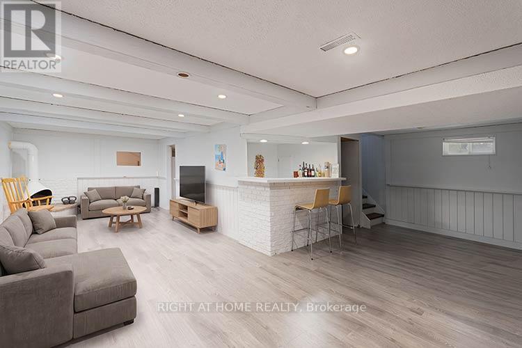 304 Roywood Crescent, Newmarket, Ontario  L4Y 1A5 - Photo 13 - N13051436