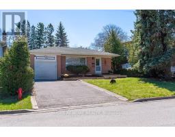 304 ROYWOOD CRESCENT, Newmarket, Ontario