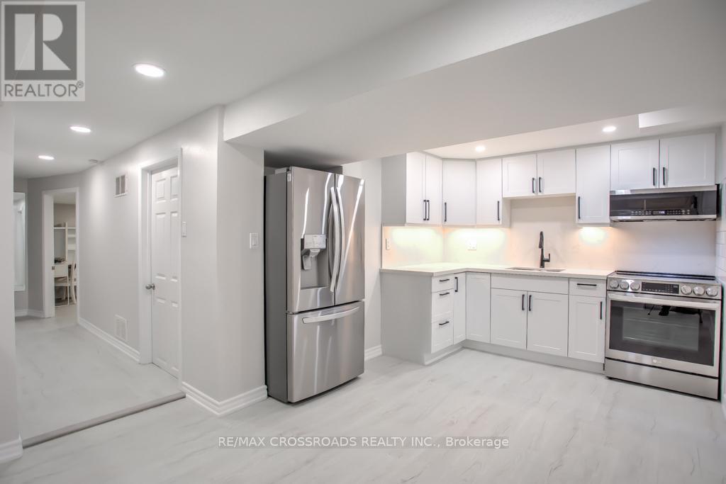 66 Bayhampton Crescent, Vaughan (Brownridge), Ontario  L4J 7G9 - Photo 10 - N13051442