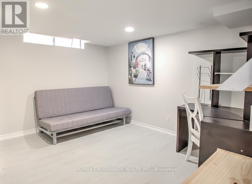 66 Bayhampton Crescent, Vaughan (Brownridge), Ontario  L4J 7G9 - Photo 12 - N13051442