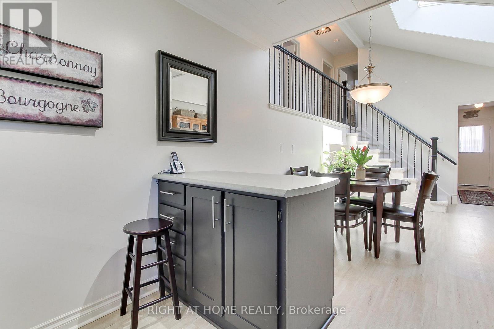 331 Primrose Lane, Newmarket, Ontario  L3Y 5Z3 - Photo 14 - N13051486