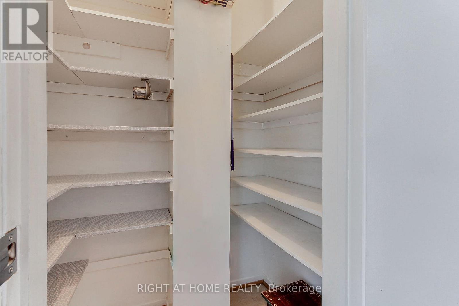 331 Primrose Lane, Newmarket, Ontario  L3Y 5Z3 - Photo 16 - N13051486