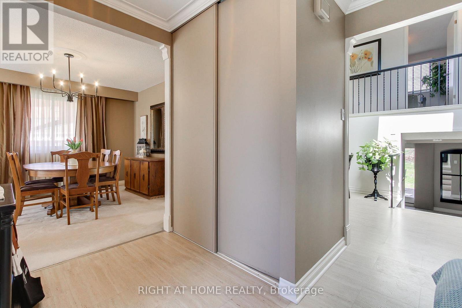 331 Primrose Lane, Newmarket, Ontario  L3Y 5Z3 - Photo 6 - N13051486